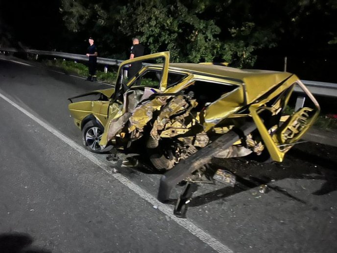 На Закарпатті сталась жахлива аварія. Загинула 2-річна дитина та жінка – 01 На Закарпатті сталась жахлива аварія. Загинула 2-річна дитина та жінка – 01
