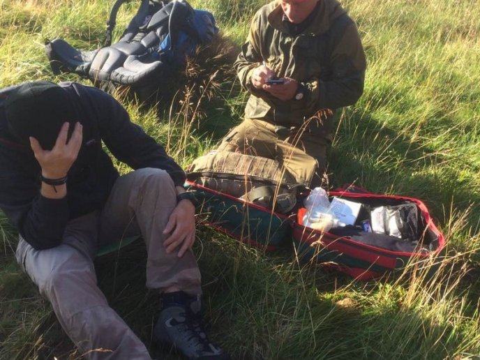 Молодому туристу на Рахівщині довелося надавати екстренну медичну допомогу – 02