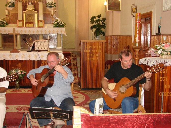 У римо-католицькому храмі у Хусті угорські гітаристи відіграли концерт – 02