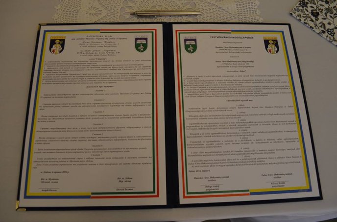 Українське Мукачево та угорський Добош стали містами-побратимами – 03