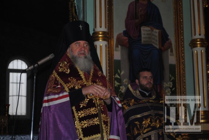 Мукачівці попрощались з відданим сином рідної землі Павлом Стецем (ФОТО) – 11