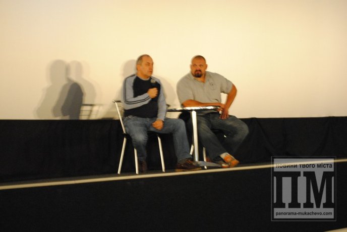 Презентація фільму "Іван Сила" у Мукачеві: повний зал, шквал оплесків та вигуки "Браво!" (ФОТО) – 01