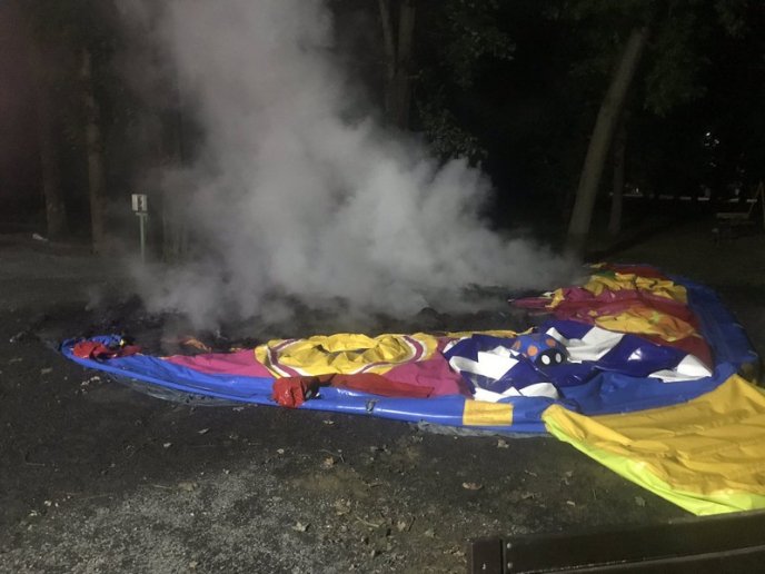 Рятувальники розповіли про пожежу, яка вночі вирувала в Ужгороді – 03