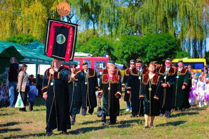 Для того, щоб приготувати на BEREG FEST рекордну кількість боґрачу пішло 8 поросят та одне теля (ФОТО) – 11