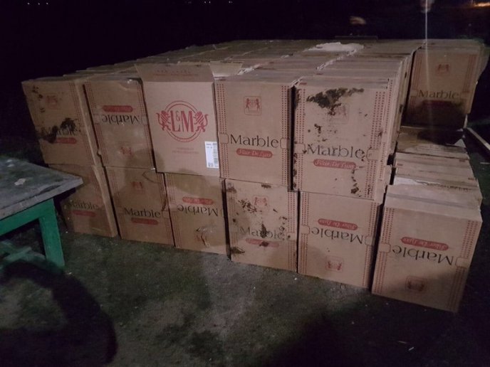 У вантажівці знайшли контрабанду на 1,5 мільйони – 08