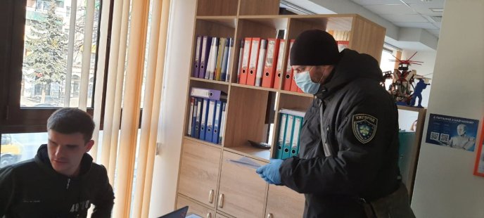 В Ужгороді перевіряють, чи дотримуються всі карантину – 06