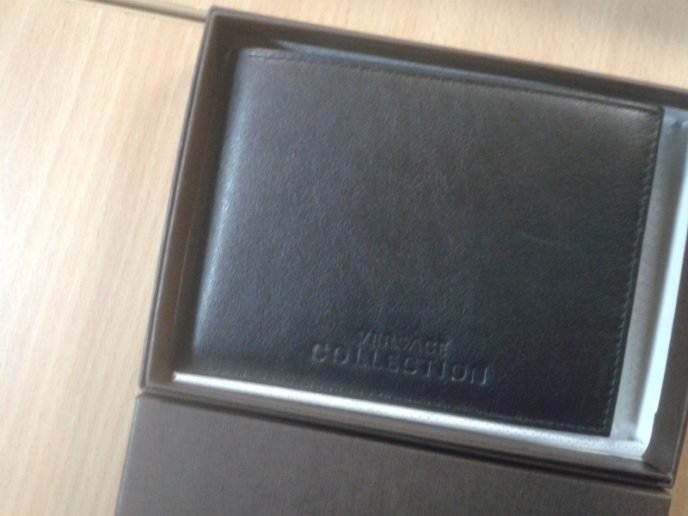 В автобусі "Мілан-Чернівці" чопські митники знайшли контрабандні речі зі шкіри леопарда та пітона (ФОТО) – 01