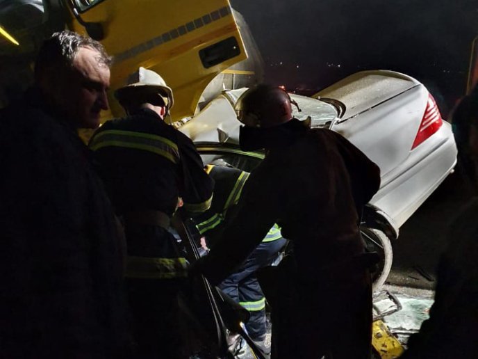 Машину розчавило під вантажівкою: подробиці фатальної аварії – 03 Машину розчавило під вантажівкою: подробиці фатальної аварії – 03