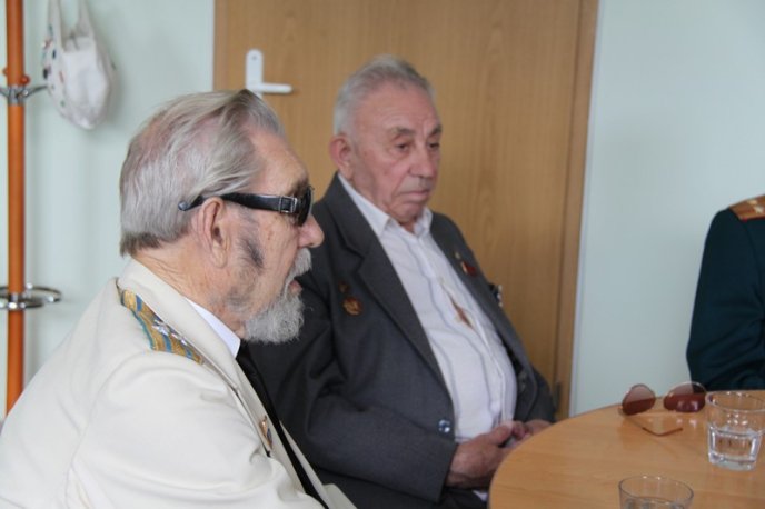 Ветеранів Великої вітчизняної війни зібрали, щоб послухати про війну та привітати зі святом (ФОТО) – 16