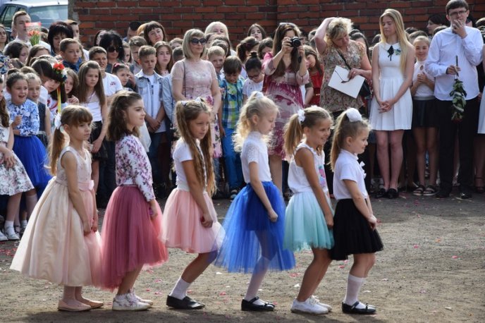 У школах Мукачева пролунав останній дзвінок – 23