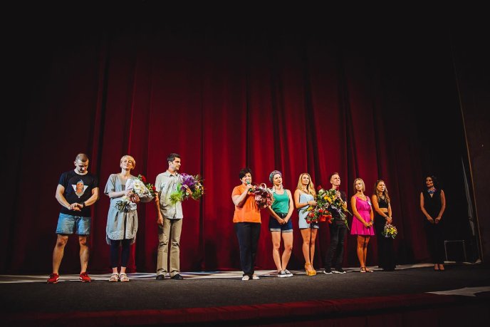 В Ужгороді студія сучасного танцю «Бліц» провела звітний концерт – 26