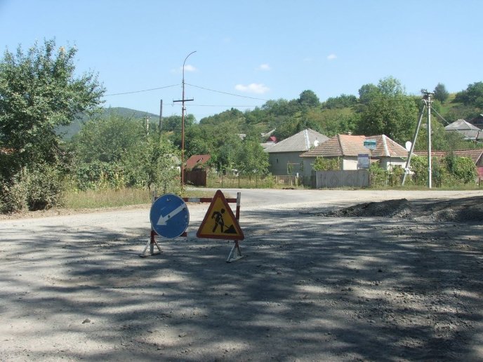 На Мукачівщині триває ремонт автодороги «Кольчино – Лісарня – Пузняківці» – 04