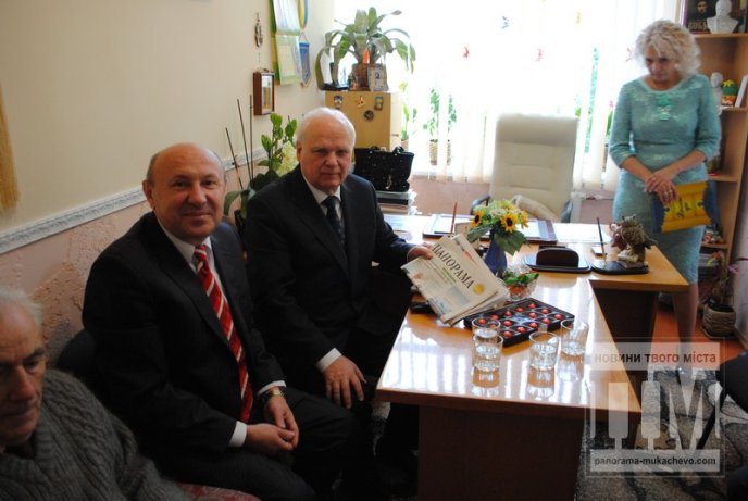 У Залужанську ЗОШ навідався один із кращих її випускників, генерал внутрішньої служби України Василь Дурдинець (ФОТО) – 03 У Залужанську ЗОШ навідався один із кращих її випускників, генерал внутрішньої служби України Василь Дурдинець (ФОТО) – 03