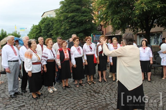 У Мукачеві відзначили 20-ту річницю Конституції України – 09