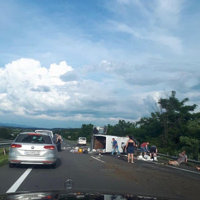 Смертельна аварія за участі маршрутки: оприлюднено відео з місця трагедії – 01
