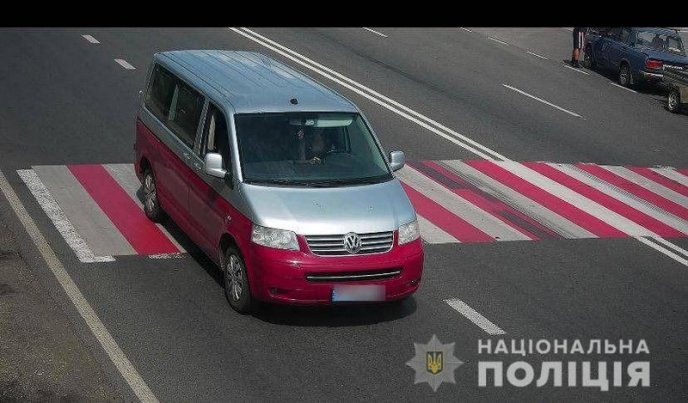 12 тисяч доларів: як на Закарпатті чоловік та жінка "заробляли" гроші – 02