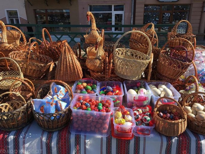 Великодній кошик: де в Ужгороді найдешевші продукти до свята – 08