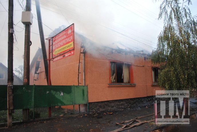 Деталі пожежі, що сталась неподалік мукачівського замку (ФОТО, ВІДЕО) – 03