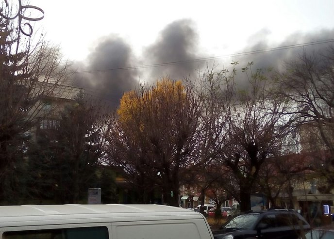 Масштабна пожежа у Виноградові: містяни діляться фотографіями – 06 Масштабна пожежа у Виноградові: містяни діляться фотографіями – 06