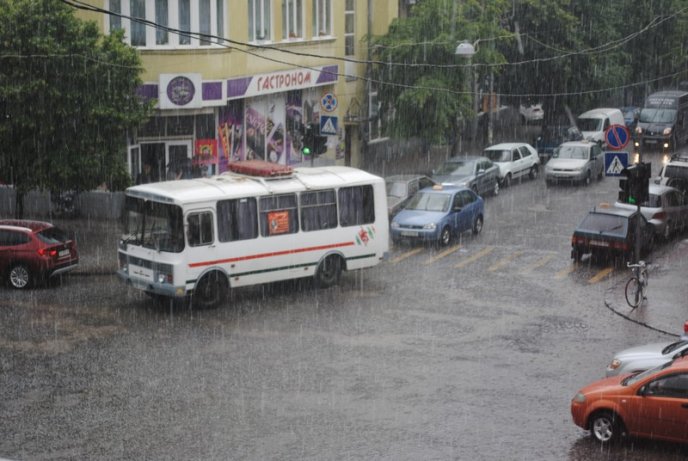 Мукачевом пронісся сильний град (ФОТО) – 07