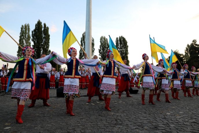 Світанок в Ужгороді зустріли молитвою за Україну – 10
