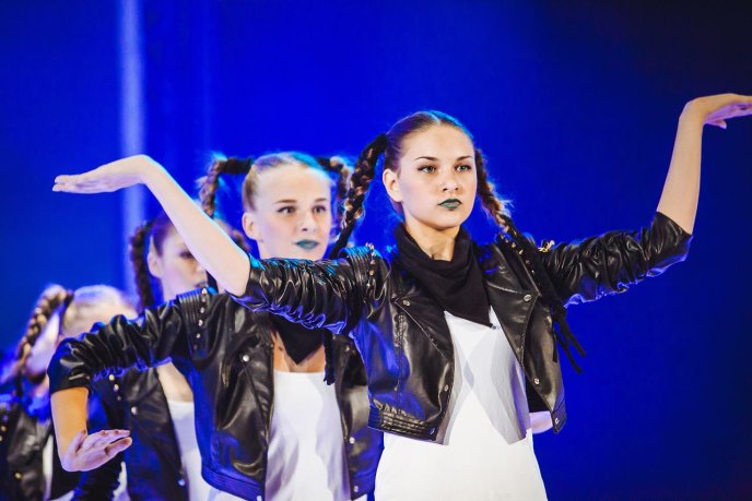 В Ужгороді студія сучасного танцю «Бліц» провела звітний концерт – 58