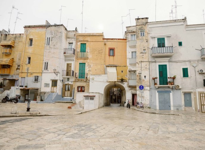 Місто на березі моря: де зараз мощі Святого Миколая – 06