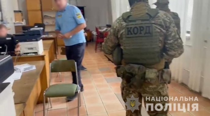 На Закарпатті судитимуть митників – 02