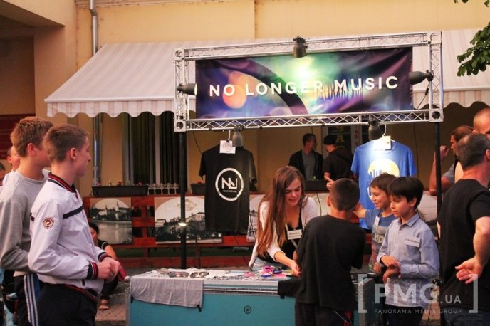 "No Longer Music" та їхній дивовижний виступ у місті над Латорицею – 05