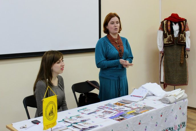 В Ужгороді відкрили студію закарпатської вишивки – 02