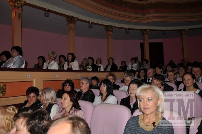 У Мукачеві вшановували представників найпочеснішої професії (ФОТО) – 13 У Мукачеві вшановували представників найпочеснішої професії (ФОТО) – 13