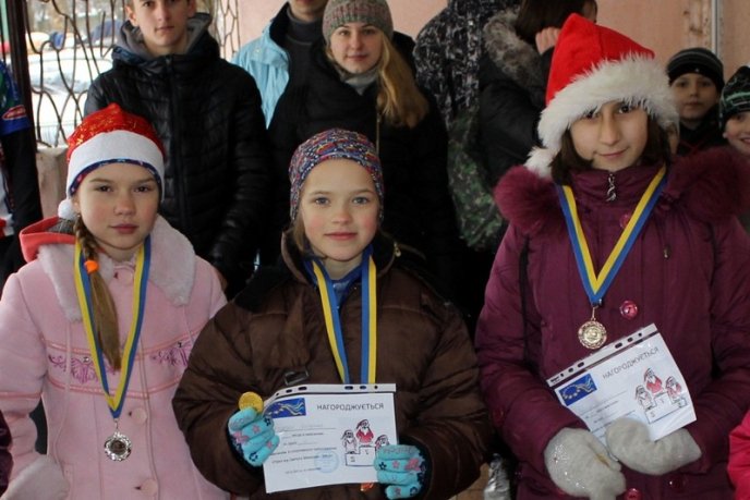 У Мукачеві пройшли змагання зі спортивного орієнтування на "Призи від Святого Миколая" (ФОТО) – 03