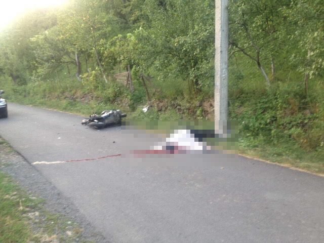 У Чинадієві насмерть розбився водій скутера – 01