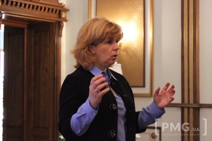 До Мукачева завітала відомий лікар Ольга Богомолець – 08