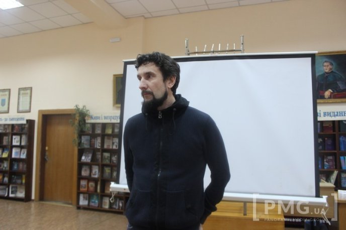 У Мукачеві відбувся показ фільму про іловайський котел – 01