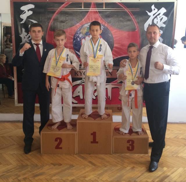 У Мукачеві відбулися змагання з кіокушинкай карате – 09