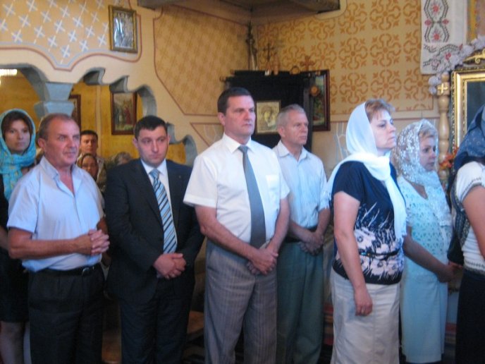 Керівництво Мукачівської РДА помолилось у Вільховиці з нагоди 1025-річчя Хрещення Київської Русі (ФОТО) – 03