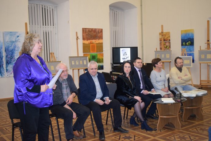 В Ужгороді презентували альбом «Адальберт Ерделі. Шаржі» – 08