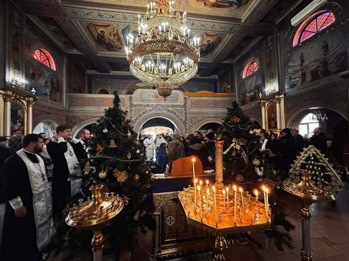 У Мукачеві провели в останню путь військового, який загинув на Новий рік – 06 У Мукачеві провели в останню путь військового, який загинув на Новий рік – 06