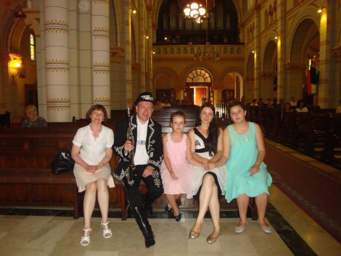 В угорській Ніредьгазі закарпатські музиканти влаштували благодійний концерт – 03