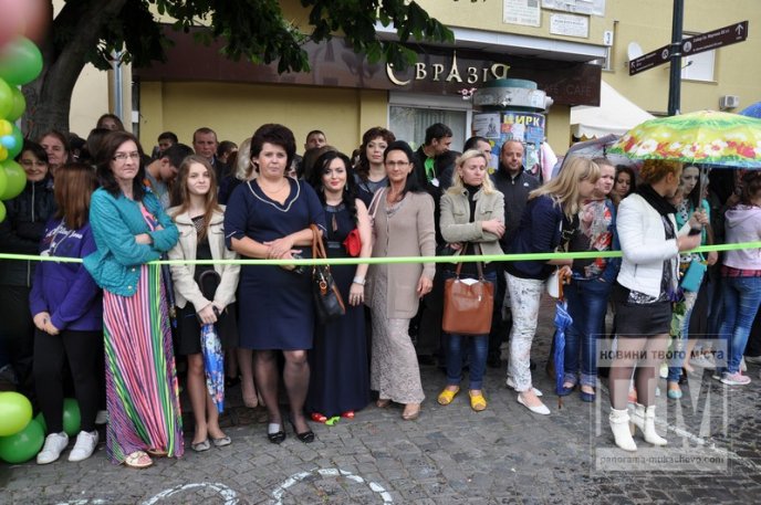 Парад випускників в центрі Мукачева: як це було (ФОТО) – 18