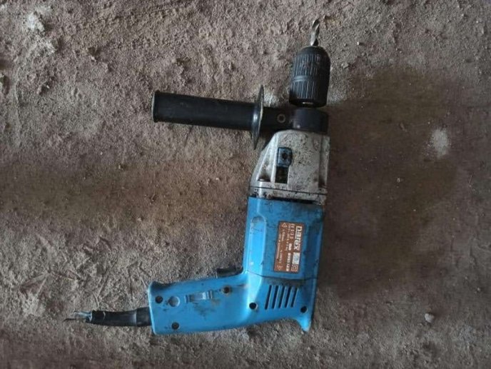 У ромському поселенні на Мукачівщині знайшли чимало крадених речей: опубліковано фото – 23