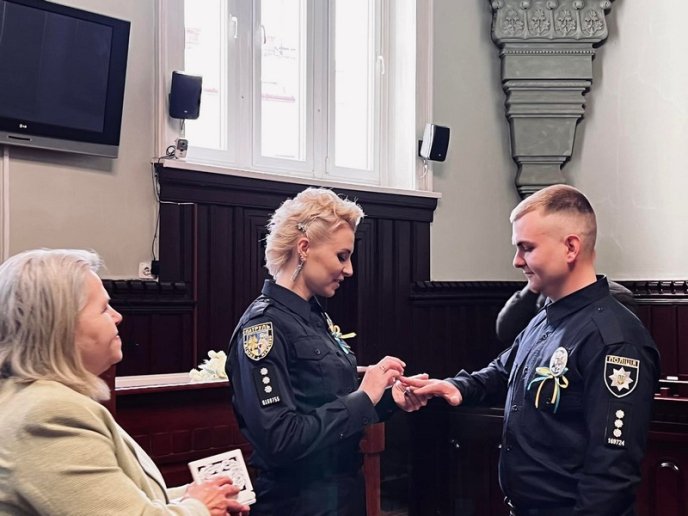 У Мукачеві одружились поліцейські – 02