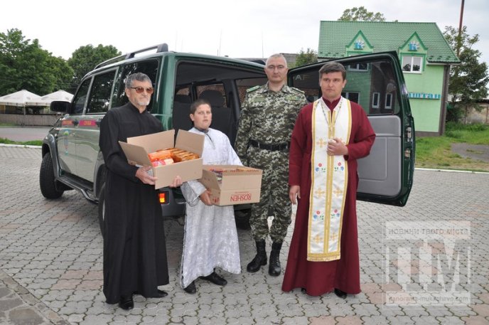 УПЦ Київського патріархату передала мукачівським прикордонникам посильну допомогу (ФОТО) – 04