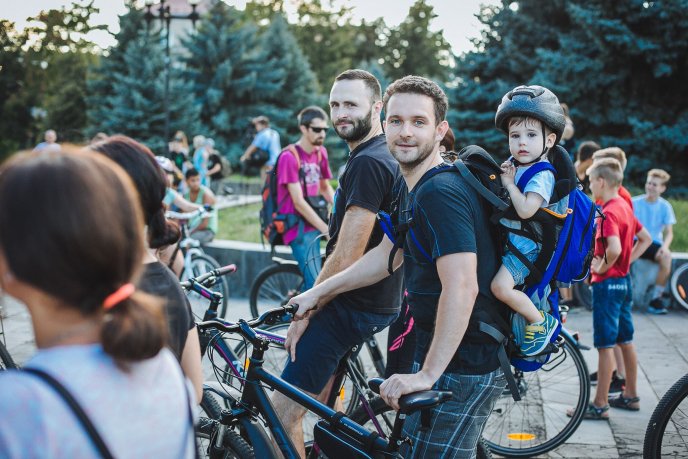 Понад триста ужгородців взяли участь у велозаїзді вулицями обласного центру – 07