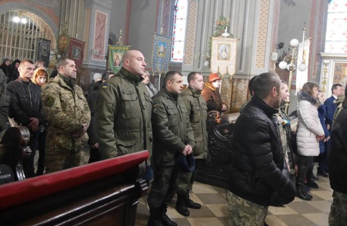 В Ужгороді відзначили 25-річчя Збройних Сил України – 07