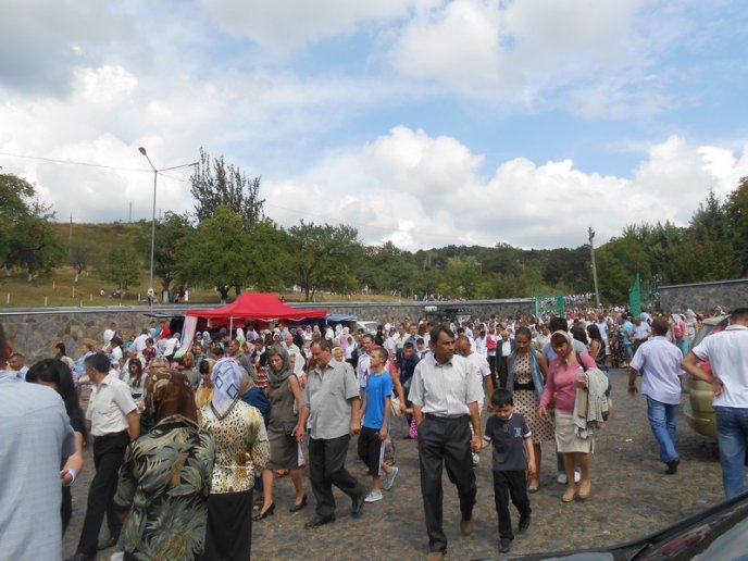 Мукачівські правоохоронці відзвітували про недопущення порушень на фестивалі "Мукачево скликає друзів" (ФОТО) – 03 Мукачівські правоохоронці відзвітували про недопущення порушень на фестивалі "Мукачево скликає друзів" (ФОТО) – 03