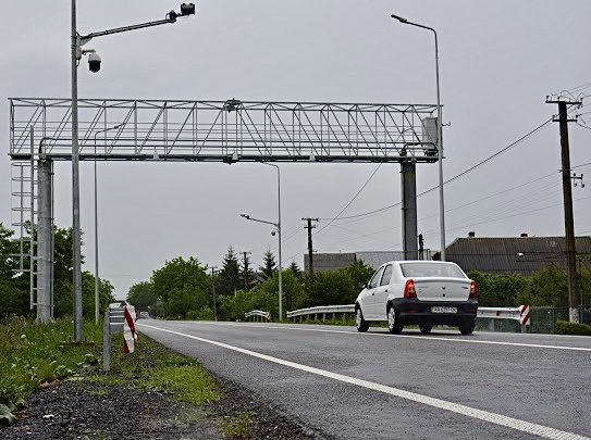 На Закарпатті запрацюють ще два майданчики для зважування фур – 02