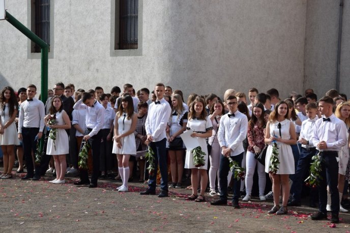 У школах Мукачева пролунав останній дзвінок – 10