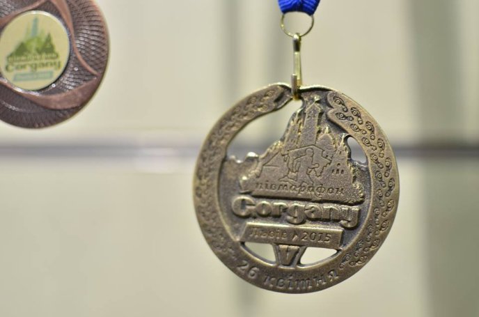 Мукачівці Андріана Рошко та Сергій Бабич завоювали медалі напівмарафону «Gorgany. Львів 2015» (ФОТО) – 01